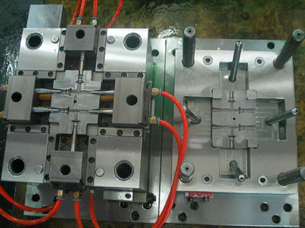 三通注塑（sù）模